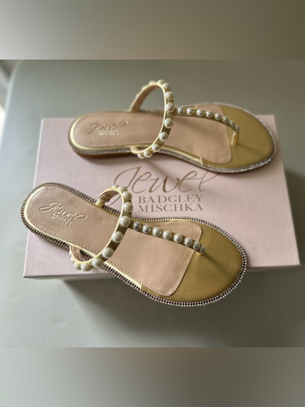 Jewel Badgley Mischka Grant Sandal Sz 7 YELLOW NIB - Picture 5 of 5